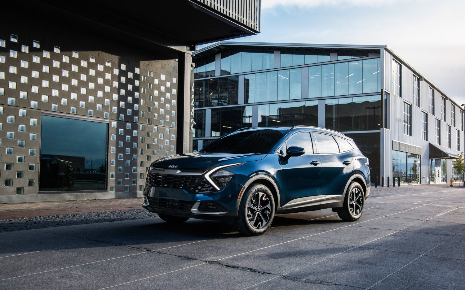 Kia Sportage HEV 2023 SUV Drive